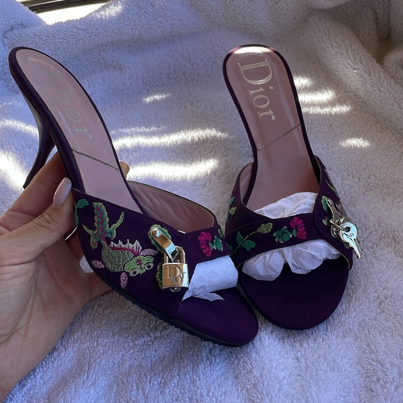DIOR PURPLE KOI LOCK & KEYS HEELS - Picture 3 of 16